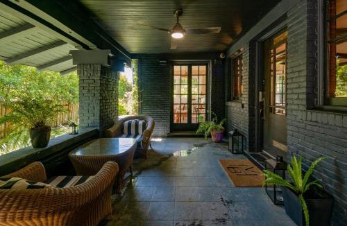Venice Hotel | The Venice Beach House