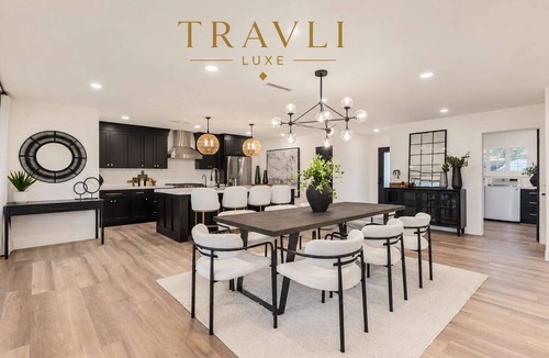 Trail West House | The Wentworth Luxe Retreat |Pool| Al-Fresco Living