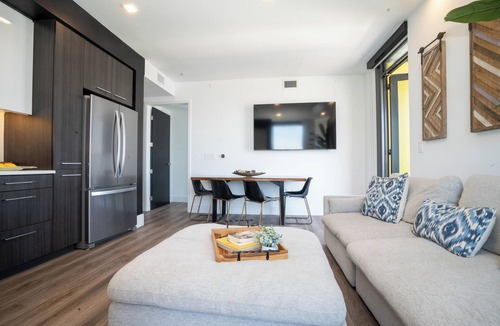 East Village Apartment | The Zinnia-Comfortable 3BR Retreat with A/C, Pool, Hot Tub & Great Location