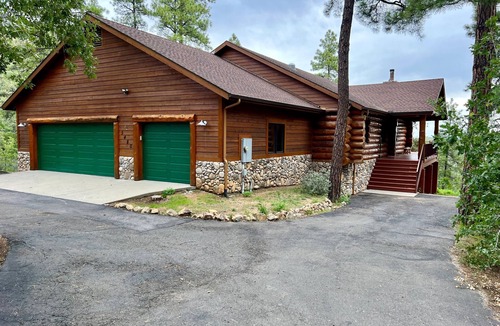 Highland Pines Cabin | Timbertrail Lodge - Prescott Cabin Rentals