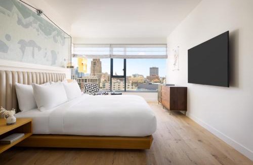 Tenderloin Hotel | Timbri Hotel San Francisco, Curio Collection by Hilton
