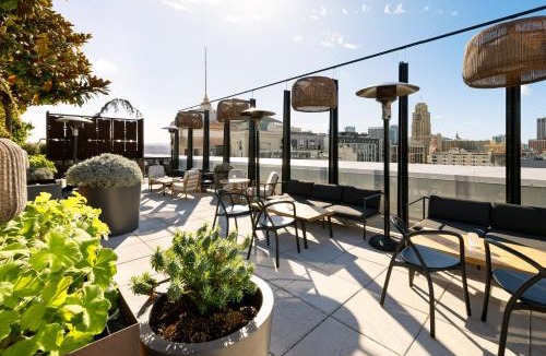 Tenderloin Hotel | Timbri Hotel San Francisco, Curio Collection by Hilton