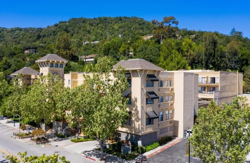 Los Gatos Hotel | Toll House Hotel Los Gatos, Tapestry Collection By Hilton
