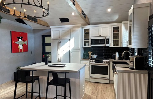 Van Nuys Cottage | Tranquil cottage with AC in charming Los Angeles