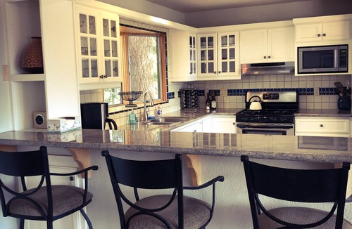 Upper Kingsbury House | Tranquil mountain Retreat near ski-resort, casinos, and Zephyr Cove