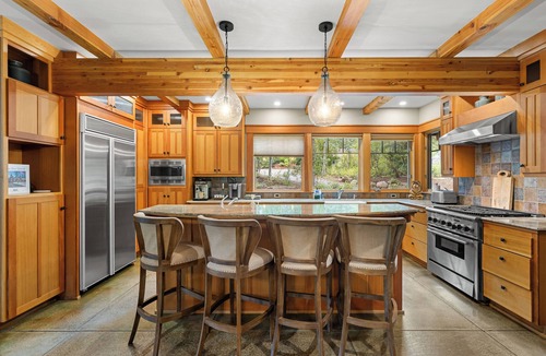 Ponderosa Palisades House | Twin Pine Retreat - Hot Tub + close to Sawtooth Trail