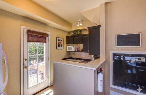 Nob Hill House | Union Street Townhouse 2BD/1.5BA Near Whiskey Row