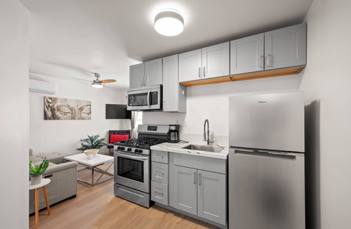 Ocean Beach Apartment | Updated and Cozy Apartment in heart of OB!