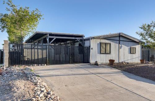 Holiday Shores House | Updated Escape w/Game Room 1 Block to River!