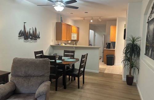 Superstition Lakes Condo | UPGRADED 1ST FLOOR 2 BEDROOM, 2 BATH, FOUNTAIN VIEW, PATIO, STEPS TO POOL & SPA