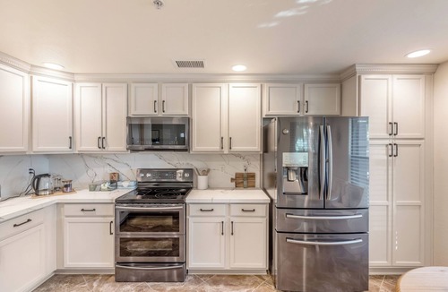Desert Ridge Condo | Upscale Condo Pool View Near High Street and Mayo Clinic
