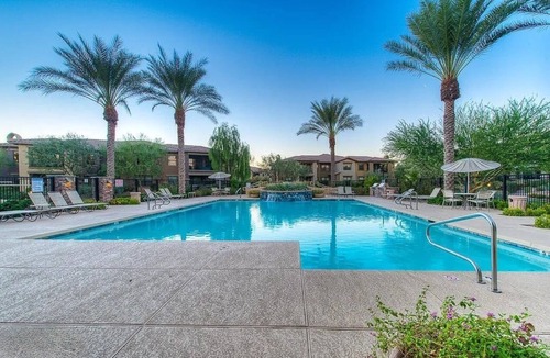 Desert Ridge Condo | Upscale Condo Pool View Near High Street and Mayo Clinic