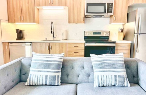East Village Apartment | Urban Oasis w/Rooftop Views – Heart of San Diego
