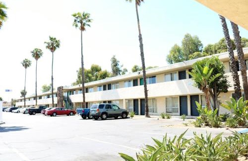 San Ysidro Hotel | Valli Hi Motel