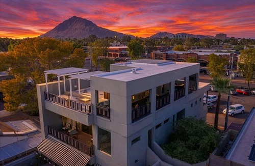 Arts District House | Vantage - Rooftop Patio - Heart of Old Town