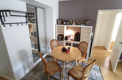 Chantiers Apartment | Versailles 2-room apartment, spacious, lovely terrace overlooking park, 3-minute walk from train station.