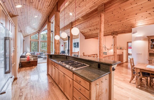 Alpine Meadows House | Vibrance at Alpine by Tahoe Getaways - Ski Shuttle - 4BR w Hot Tub & Sauna