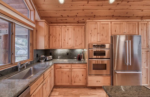 Alpine Meadows House | Vibrance at Alpine by Tahoe Getaways - Ski Shuttle - 4BR w Hot Tub & Sauna