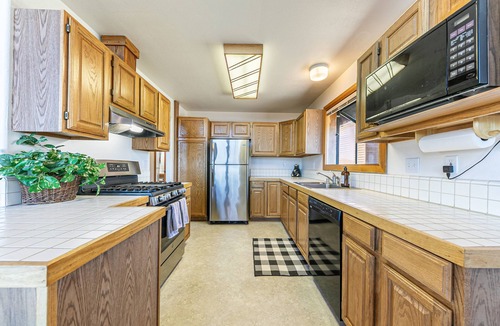 Truckee House | Viewpoint at Tahoe Donner by Tahoe Getaways - Pet-Friendly 3BR Ski Lease