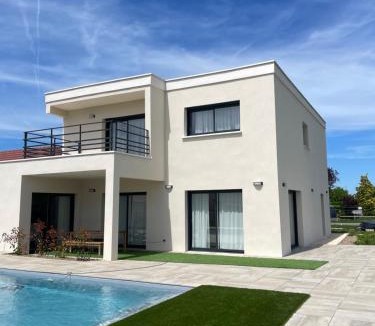Beire-le-Chatel Villa | Villa 220 m2 avec 5 chambres 6 lits doubles 2 toilettes 2 salles de bain