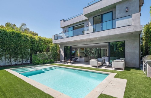 Beverly Grove Villa | Villa Bond by LuxJB 🏆 Design Award-Winner 🏆 Heated Pool & Jacuzzi
