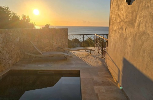 Sari-Solenzara Villa | Villa Bougainvillea