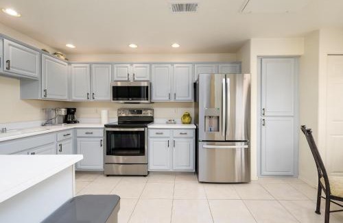 North Scottsdale Apartment | Villa Del Sol condo
