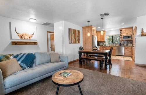 Upper Moonridge House | Villa Grove: 2 miles to Bear Mountain Ski Area, Fully Fenced Family Cabin w Hot Tub & Playground