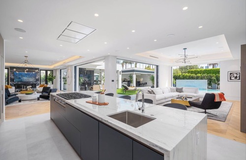 Beverly Hills Villa | Villa Ruya by LuxJB 🏆 Most Luxurious Mansion Rental in Beverly Hills