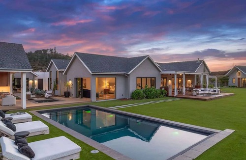 Larkfield-Wikiup House | Villa Soleil