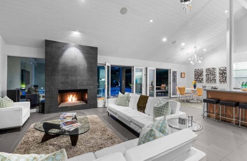 The Movie Colony House | Villa Tranquilo Home