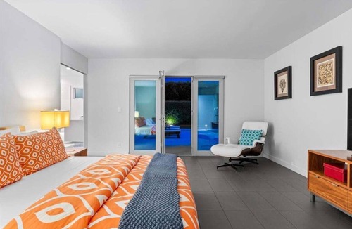 The Movie Colony House | Villa Tranquilo Home