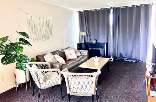 Southwest Village House | "Vintage 8" King Bed Walk to Old Town Scottsdale