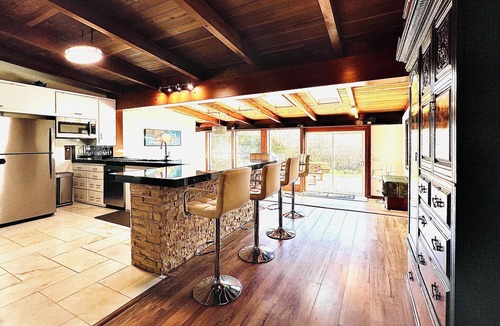 Inglenook Villa | Vynmir BeachPark Villa