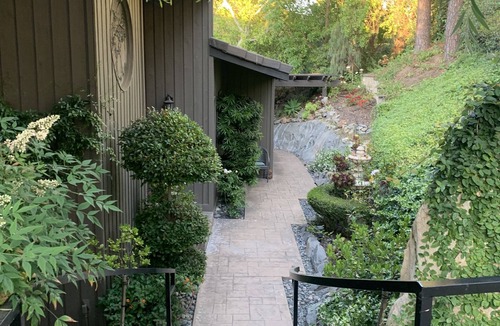 Mount Helix House | Wake to Panoramic views ~ Luxury Retreat Awaits Above the City ~ Hot Tub Oasis 🌴