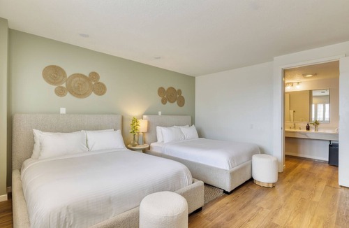 Laguna Beach Hotel | Walk to Beach + Coast Hwy | Pool + Hot Tub + Rooftop Ocean Views
