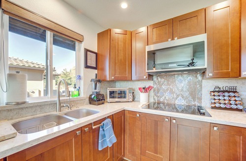 West Sedona Cottage | Walk to Trails! Sedona Casita w/Fire Pit & Views