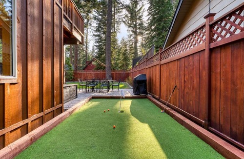Tahoma House | Washoe Chalet by AvantStay