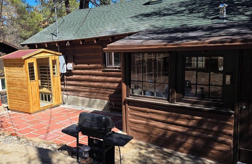 Mountain Club House | Welcome to The Hitching Post — Historic Prescott Retreat