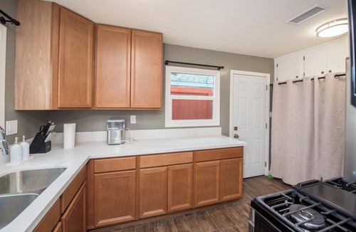 Orange House | Welcome to your home in Orange