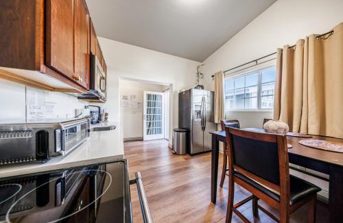 Madrona Apartment | Welcoming & Spacious 2-Bedroom Guest Suite in Torrance 20 Minutes from LAX