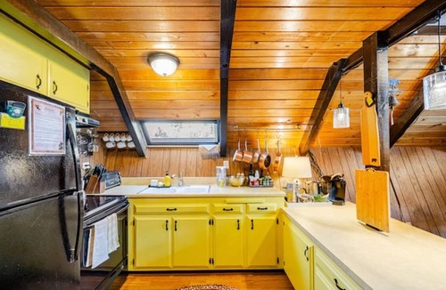 Pine Mountain Club House | Whimsical Dog-Friendly A-frame with Views on Cul-de-Sac