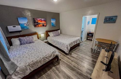 Kings Beach Ski Chalet | Wholesome hotel with lakeview golf skiing WiFi & Netflix