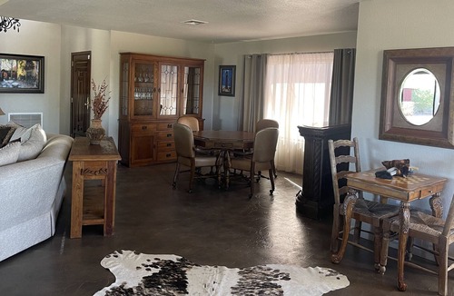 Wickenburg House | Wickenburg Roping Capital of the World!