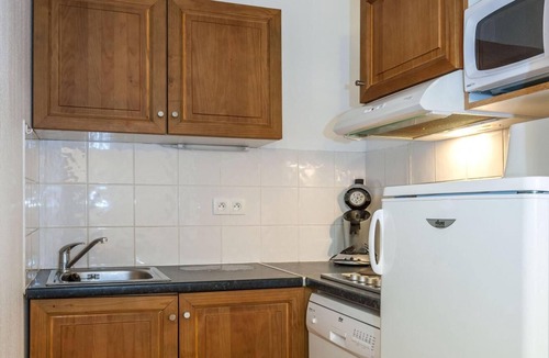 Allos Apartment | Wifi, 50m from shops, swimming pool, sauna, hammam, balcony, tv, ski locker, 57m², Val d'Allos