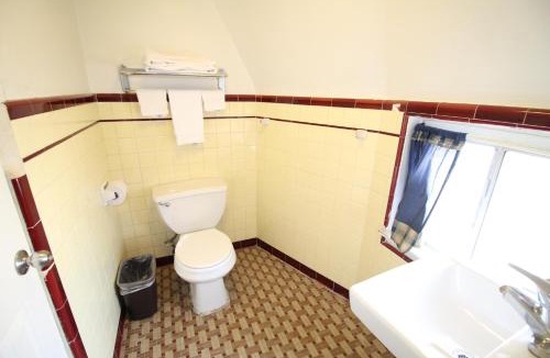 Rialto Hotel | Wigwam Motel
