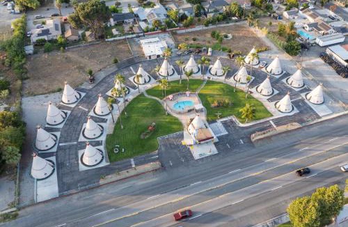 Rialto Hotel | Wigwam Motel