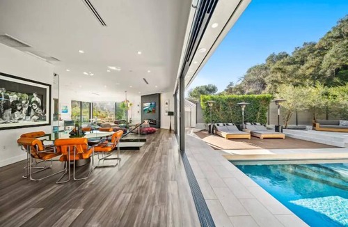 Laurel Canyon Villa | Willow Glen - Hollywood Hills Multi-Level Villa with Elevator, Theater & Pool