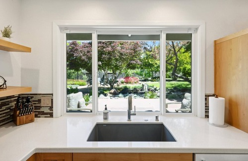 Santa Rosa House | Wine Country Escape | Hot Tub & Fire Pit
