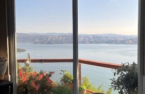 Kelseyville House | Wine Country Escape!